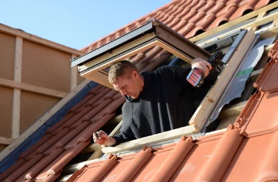 Pose de fenêtres de toit Velux au Poislay